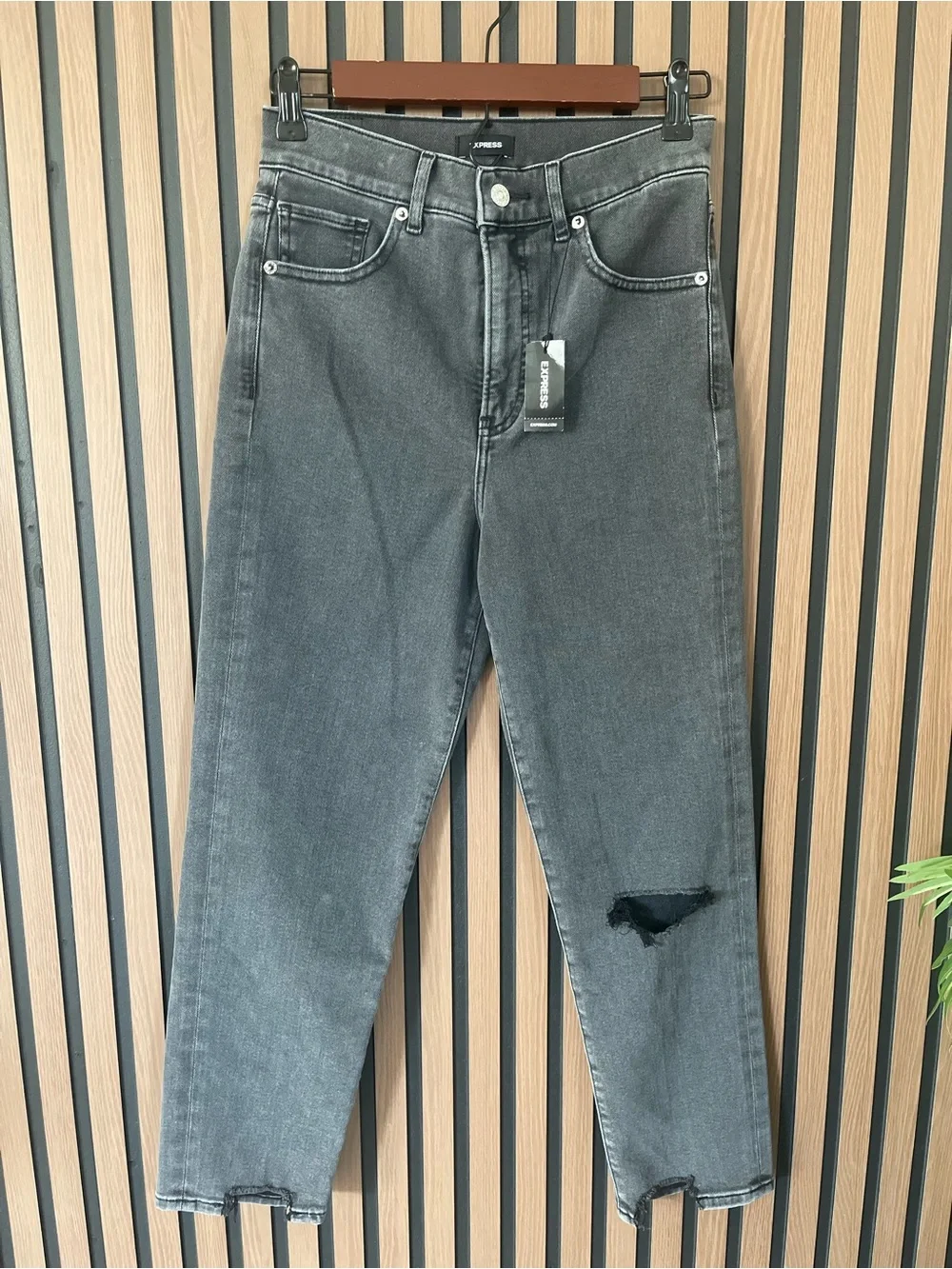 Express Super High Rise Mom Jean in Faded Black. Crop Raw Step Hem. Distressed 2